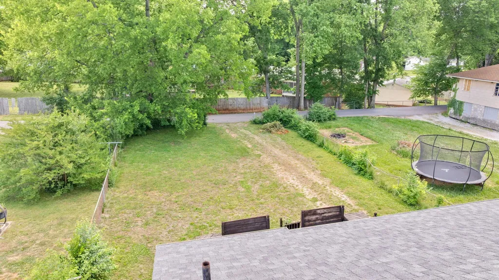1516 Nutwood Street Bowling Green KY 42104