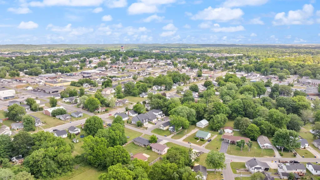 1516 Nutwood Street Bowling Green KY 42104