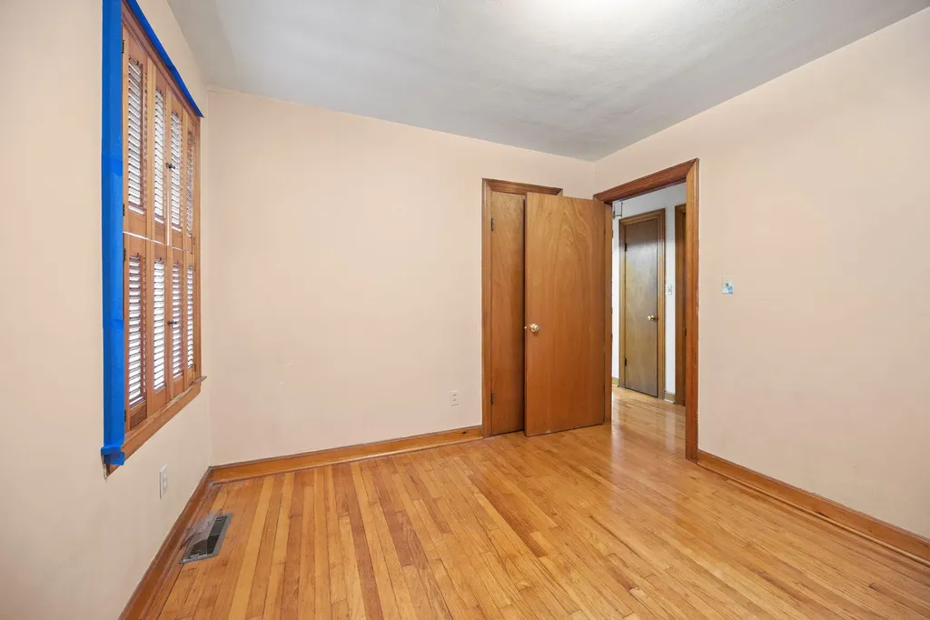 1516 Nutwood Street Bowling Green KY 42104