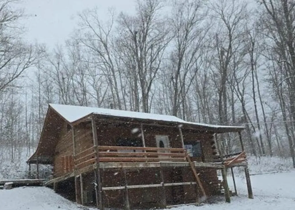 1646 Cedgap Road Louisa KY 41230