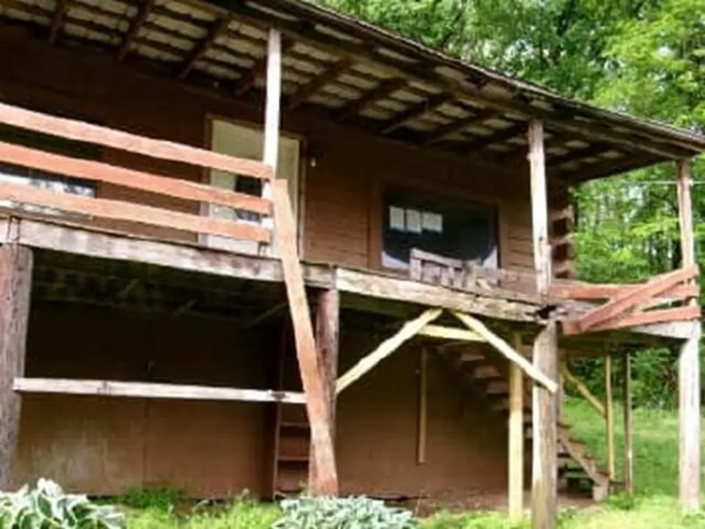1646 Cedgap Road Louisa KY 41230