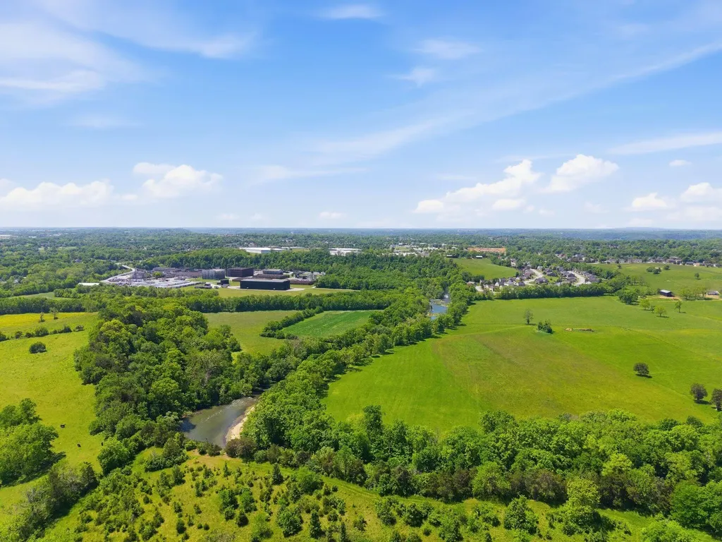 1010 Escondida Road Paris KY 40361