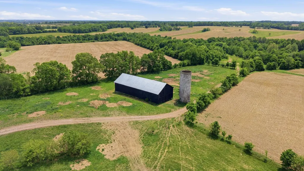 1010 Escondida Road Paris KY 40361