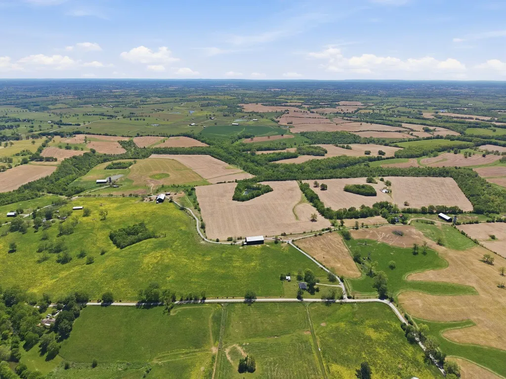 1010 Escondida Road Paris KY 40361