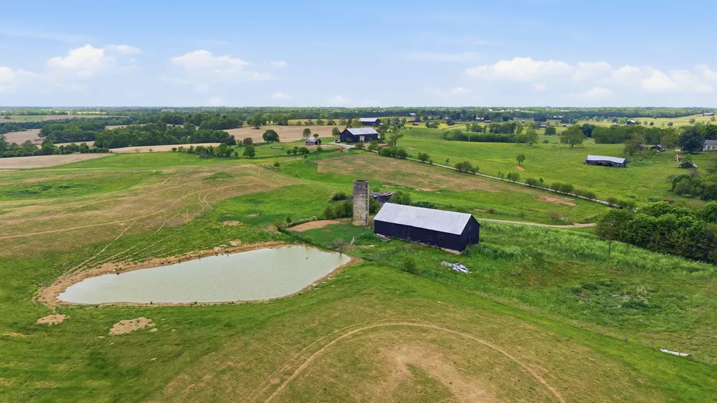 1010 Escondida Road Paris KY 40361