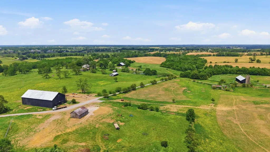 1010 Escondida Road Paris KY 40361