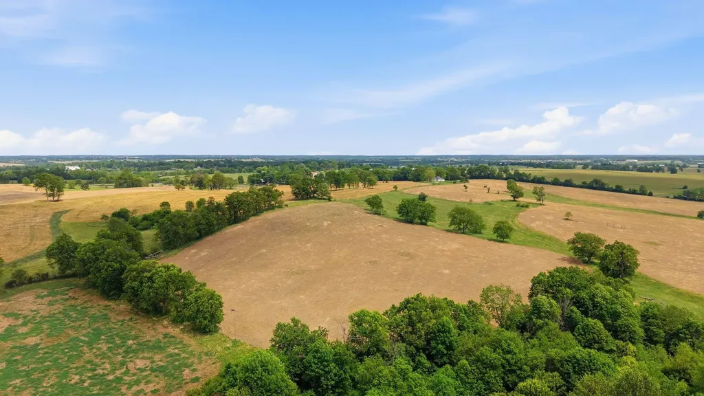 1010 Escondida Road Paris KY 40361