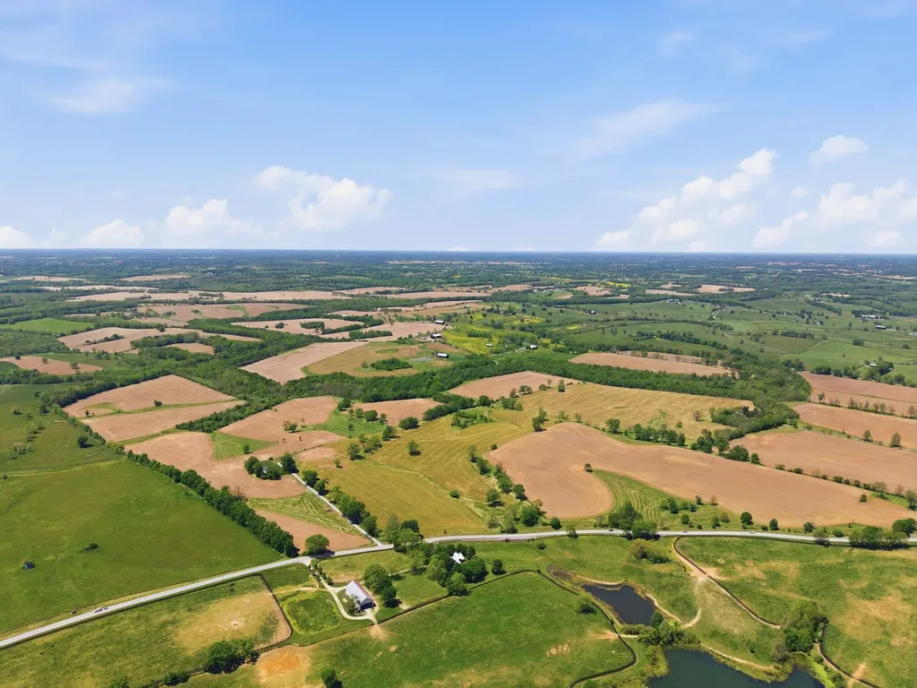 1010 Escondida Road Paris KY 40361