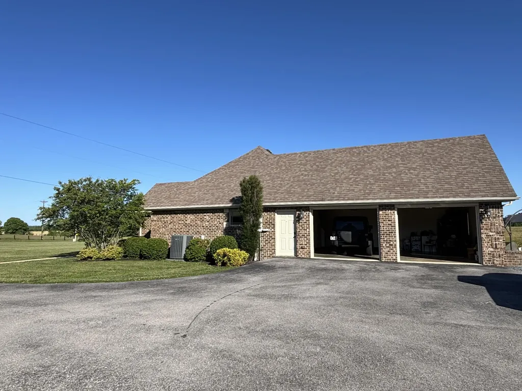4995 Kentucky 49 Liberty KY 42539