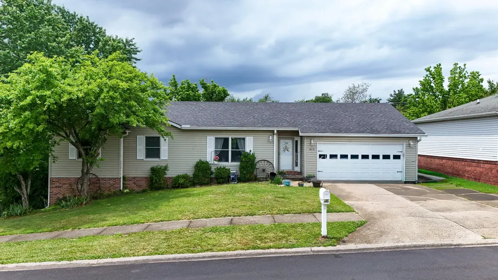 614 Benjamin Drive Richmond KY 40475