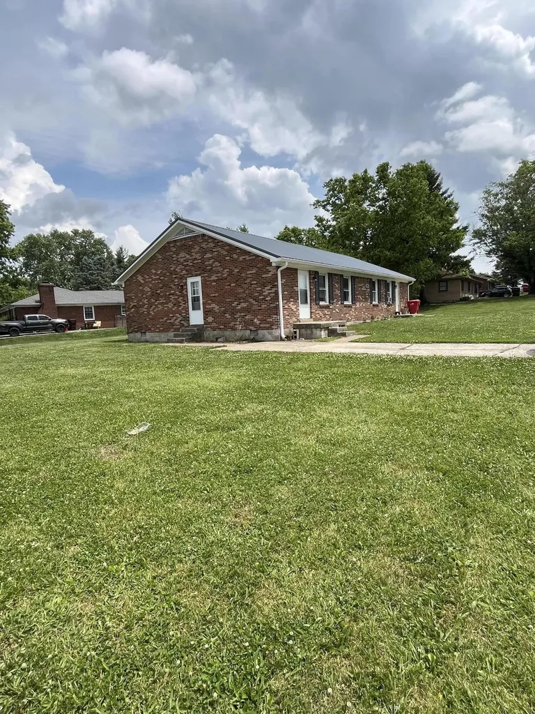 200 Longview Drive Nicholasville KY 40356