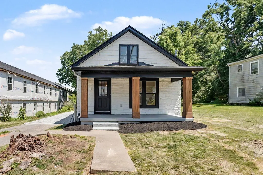 170 Macey Avenue Versailles KY 40383