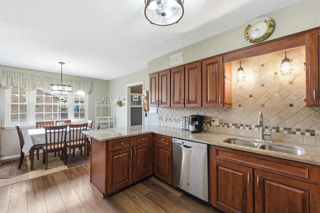 3936 Scenic Trail Shepherdsville KY 40165