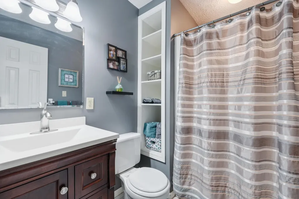 3936 Scenic Trail Shepherdsville KY 40165