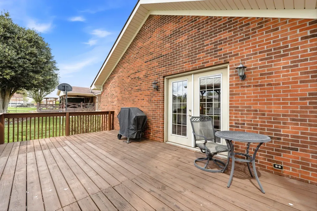 3936 Scenic Trail Shepherdsville KY 40165