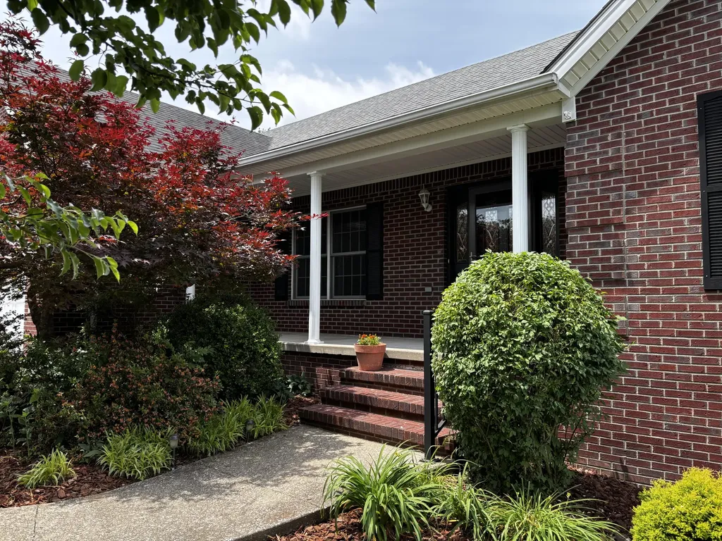 844 Isaac Shelby Circle Frankfort KY 40601