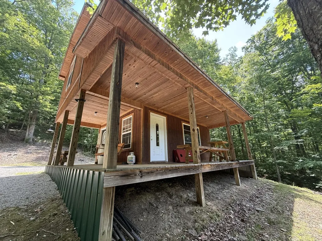 1658 Dry Hollow Road Monticello KY 42633
