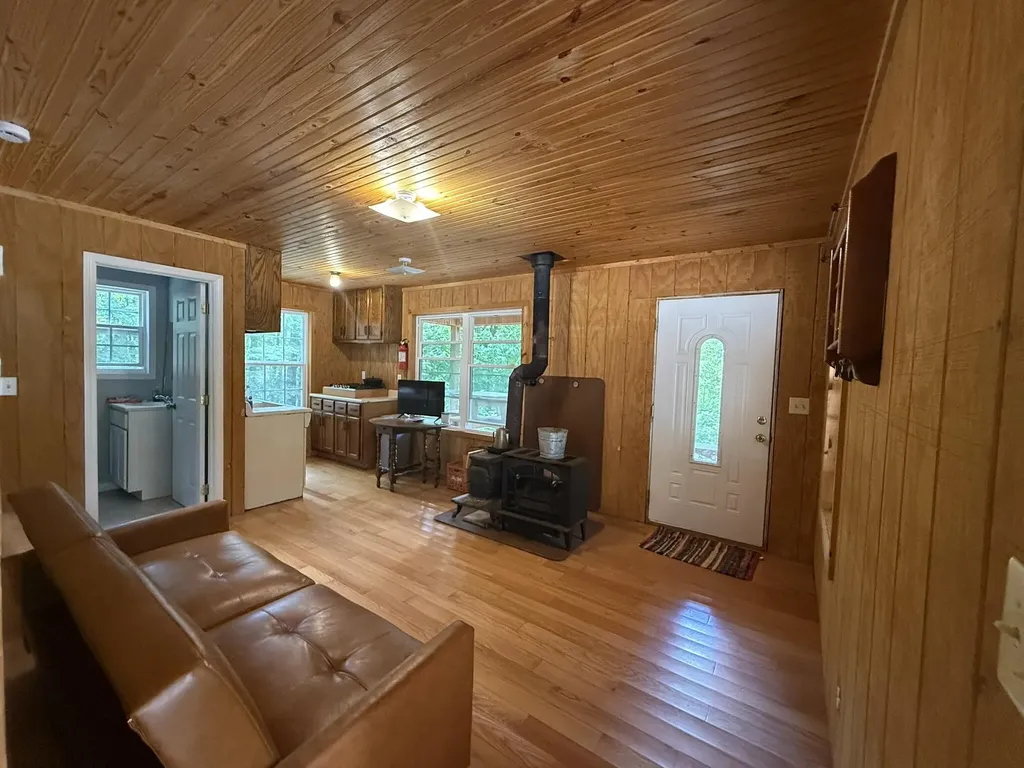 1658 Dry Hollow Road Monticello KY 42633