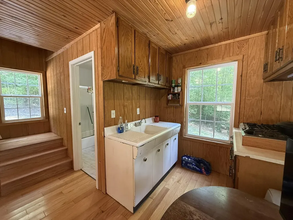 1658 Dry Hollow Road Monticello KY 42633