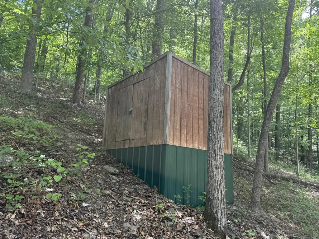 1658 Dry Hollow Road Monticello KY 42633