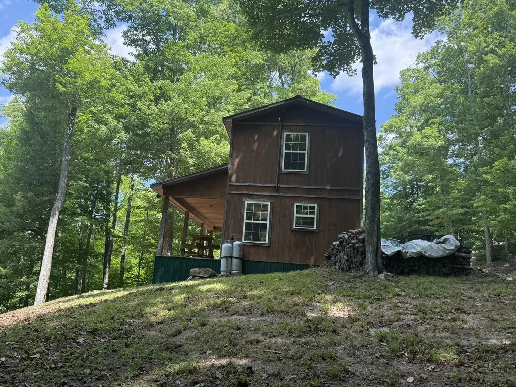 1658 Dry Hollow Road Monticello KY 42633