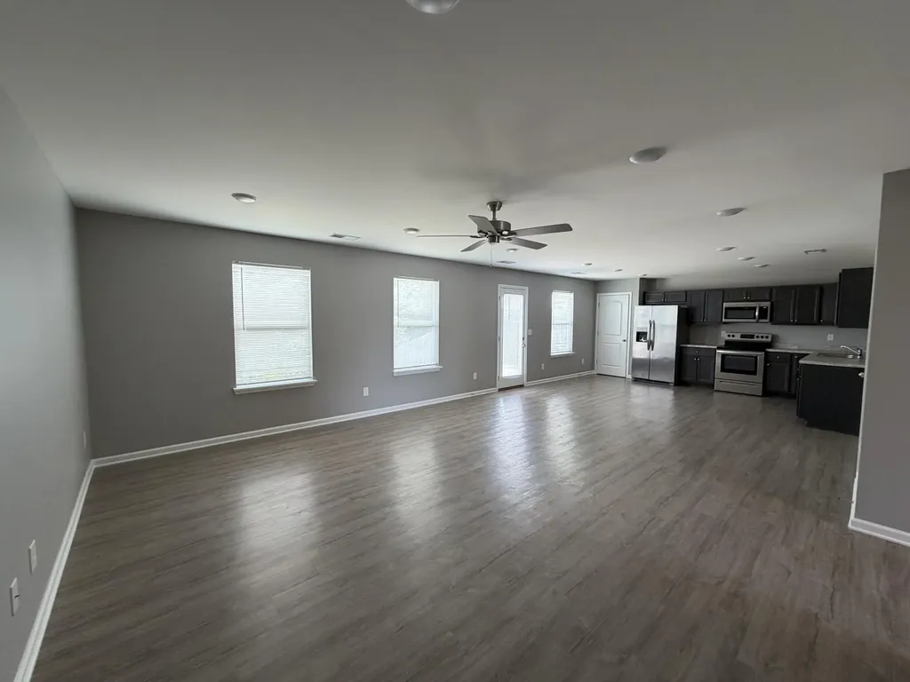 2460 Feathersound Way Lexington KY 40511