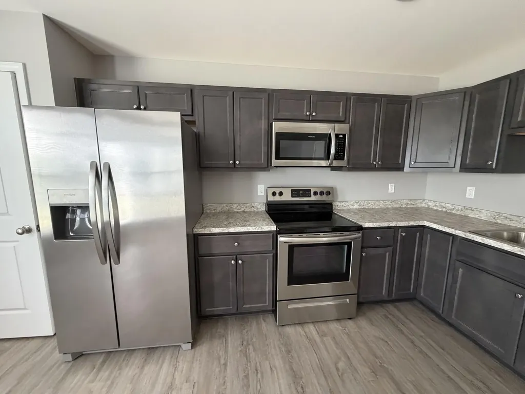 2460 Feathersound Way Lexington KY 40511