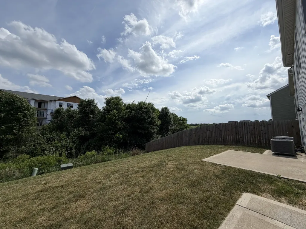 2460 Feathersound Way Lexington KY 40511