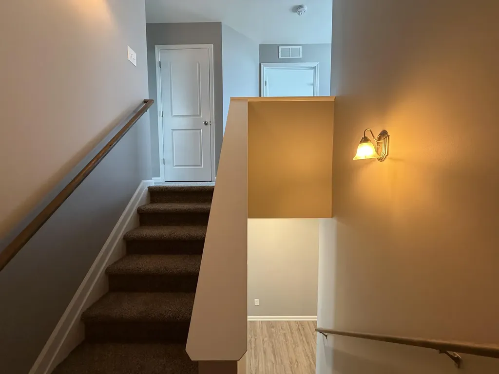 2460 Feathersound Way Lexington KY 40511