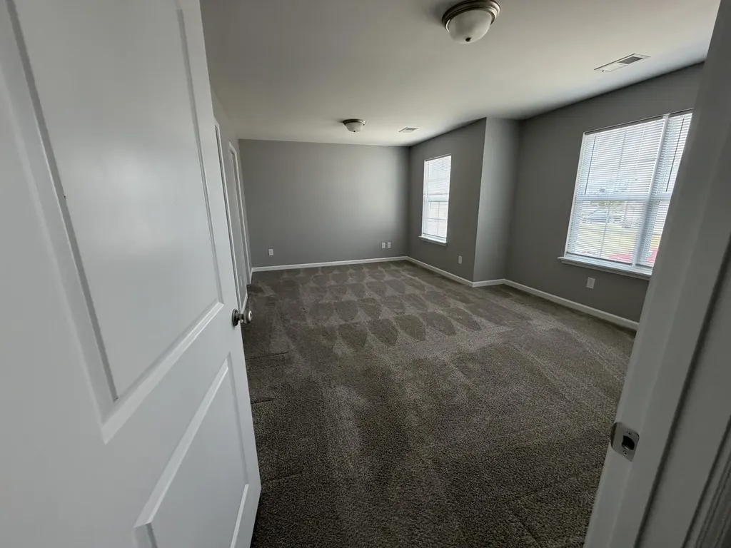 2460 Feathersound Way Lexington KY 40511
