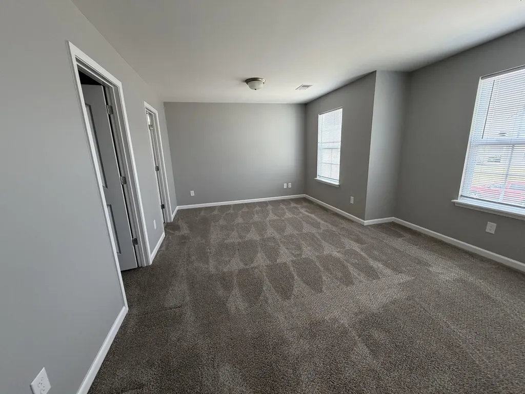 2460 Feathersound Way Lexington KY 40511