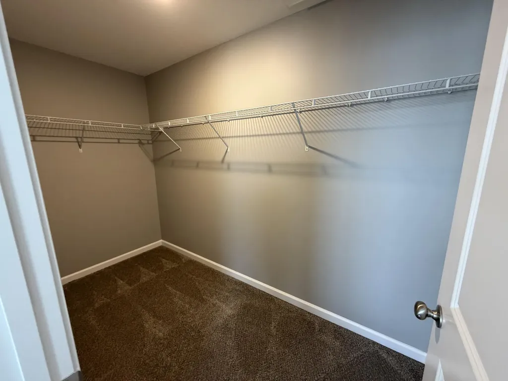 2460 Feathersound Way Lexington KY 40511