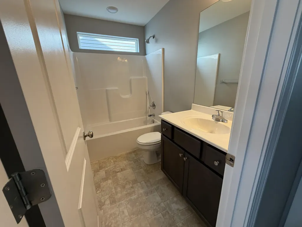 2460 Feathersound Way Lexington KY 40511