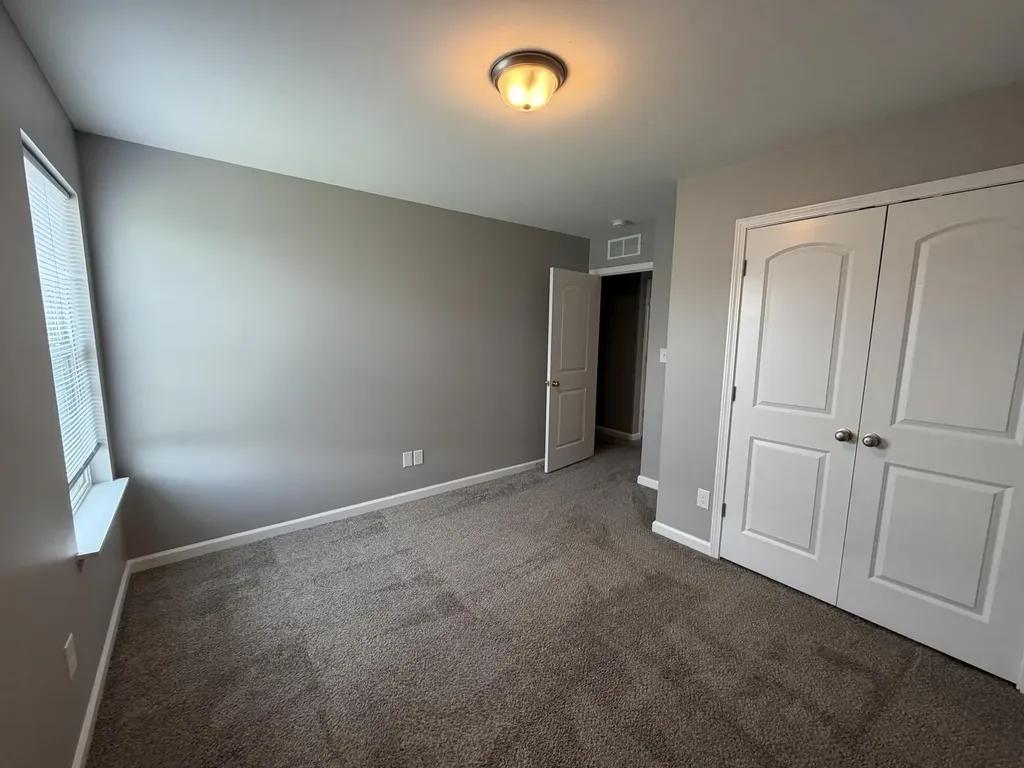 2460 Feathersound Way Lexington KY 40511