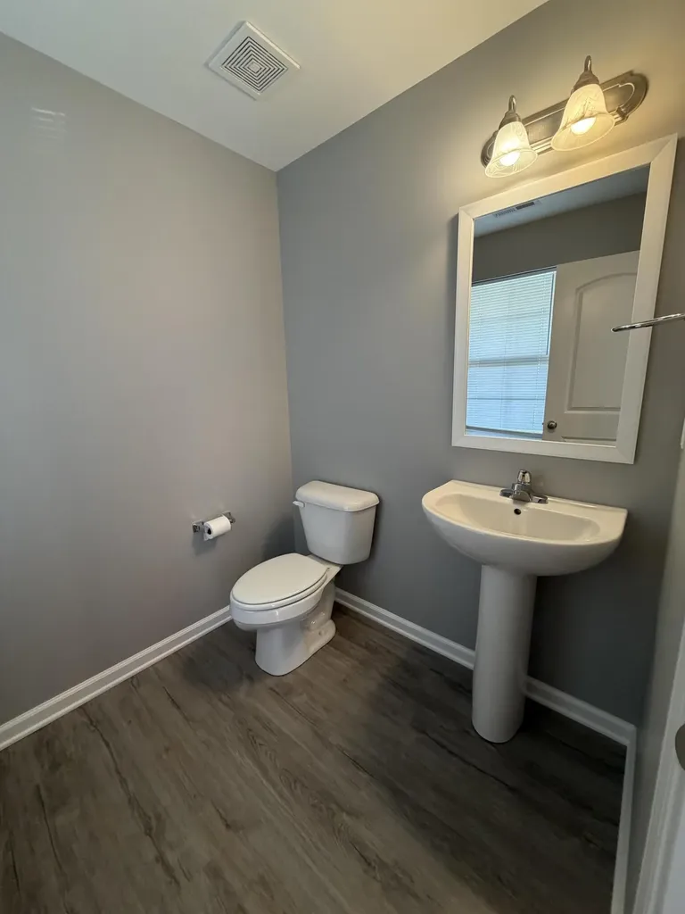2460 Feathersound Way Lexington KY 40511