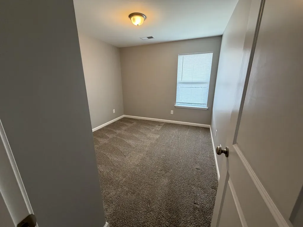 2460 Feathersound Way Lexington KY 40511