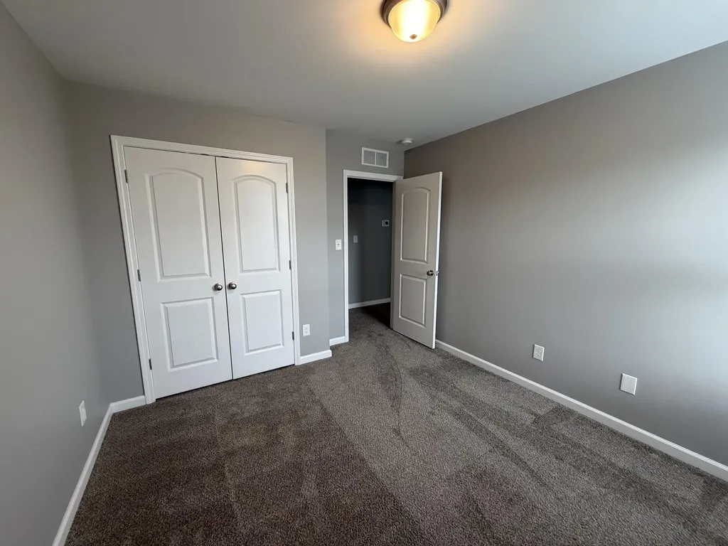 2460 Feathersound Way Lexington KY 40511