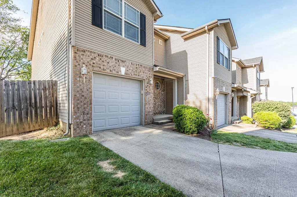 3127 Daly Place Lexington KY 40511