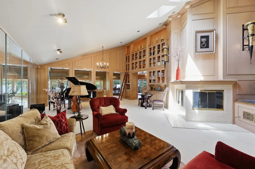 2132 Island Drive Lexington KY 40502