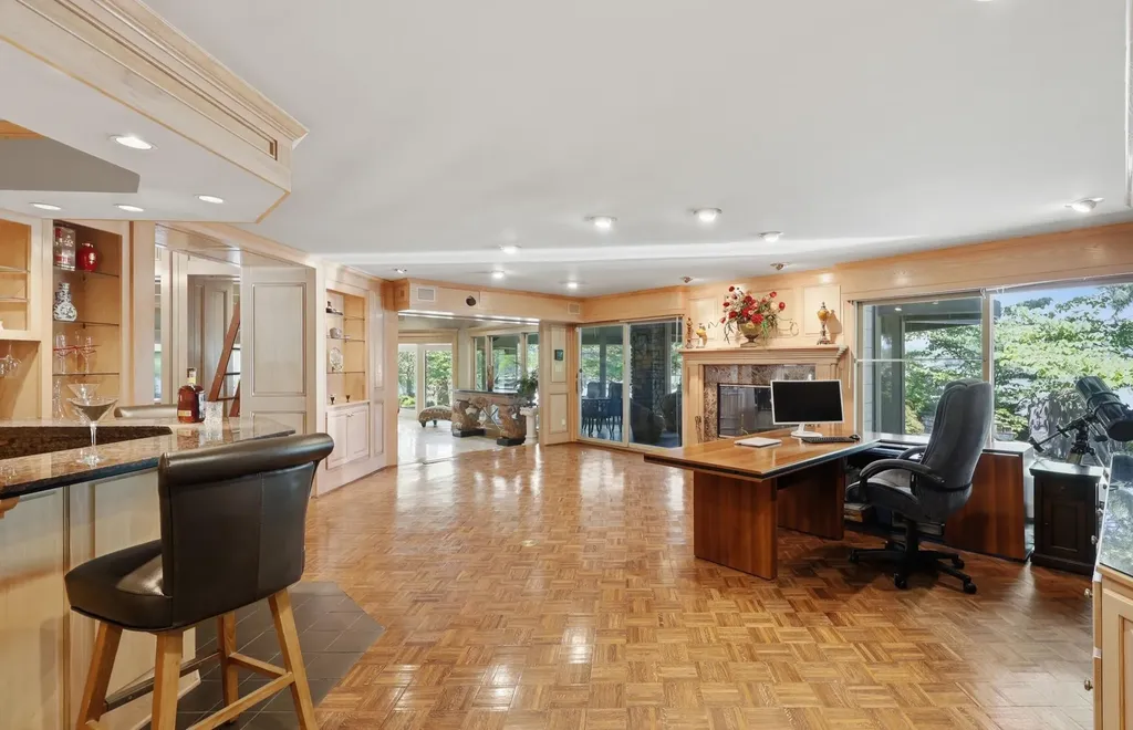2132 Island Drive Lexington KY 40502
