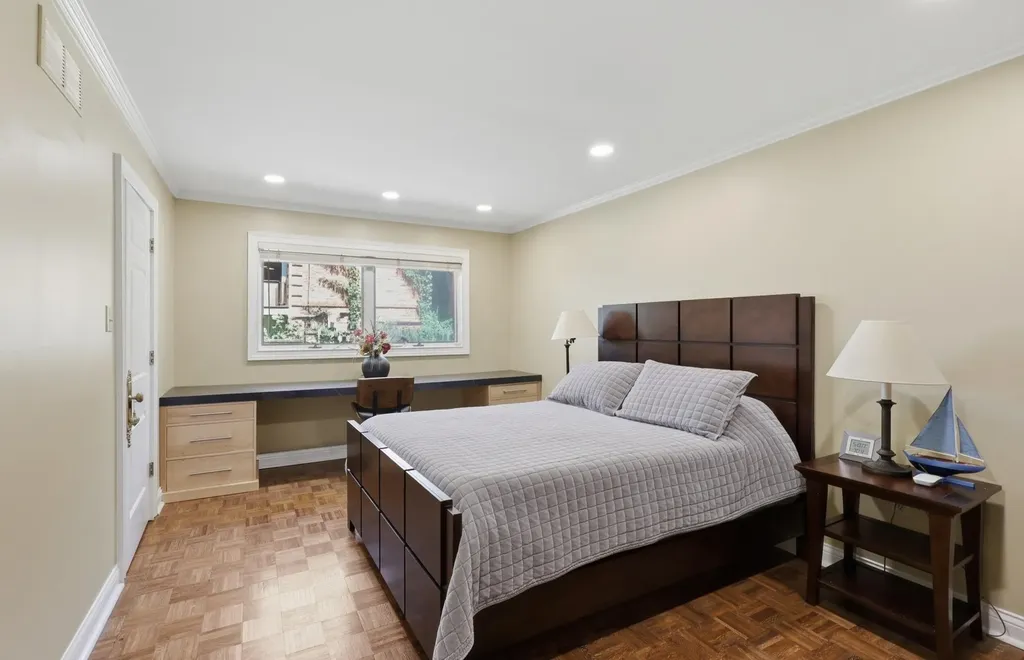 2132 Island Drive Lexington KY 40502