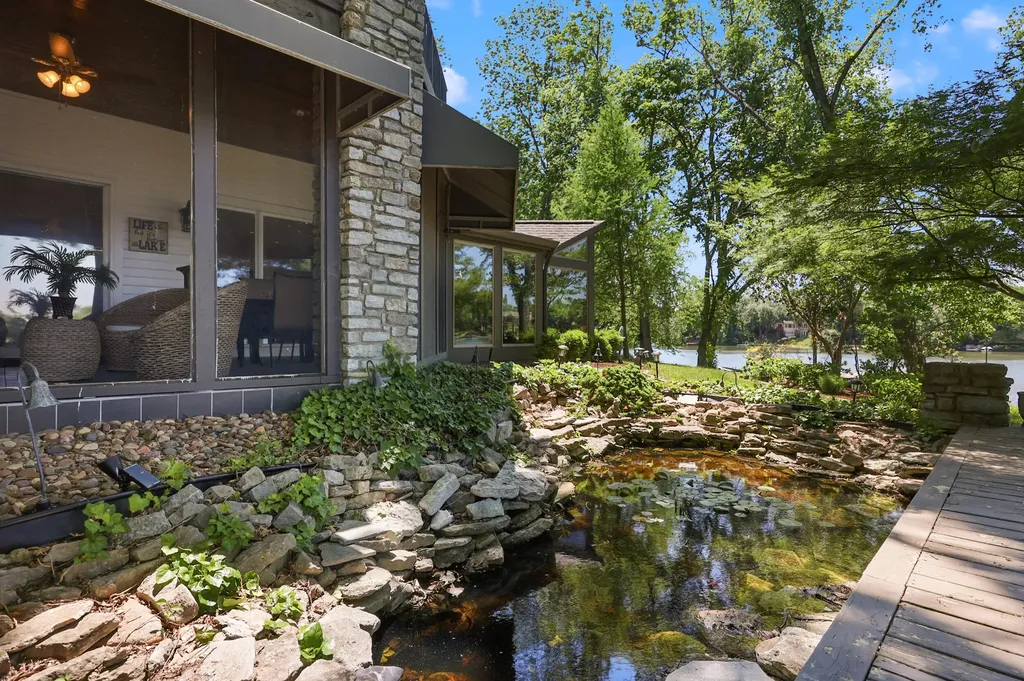 2132 Island Drive Lexington KY 40502