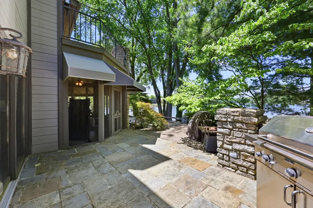 2132 Island Drive Lexington KY 40502