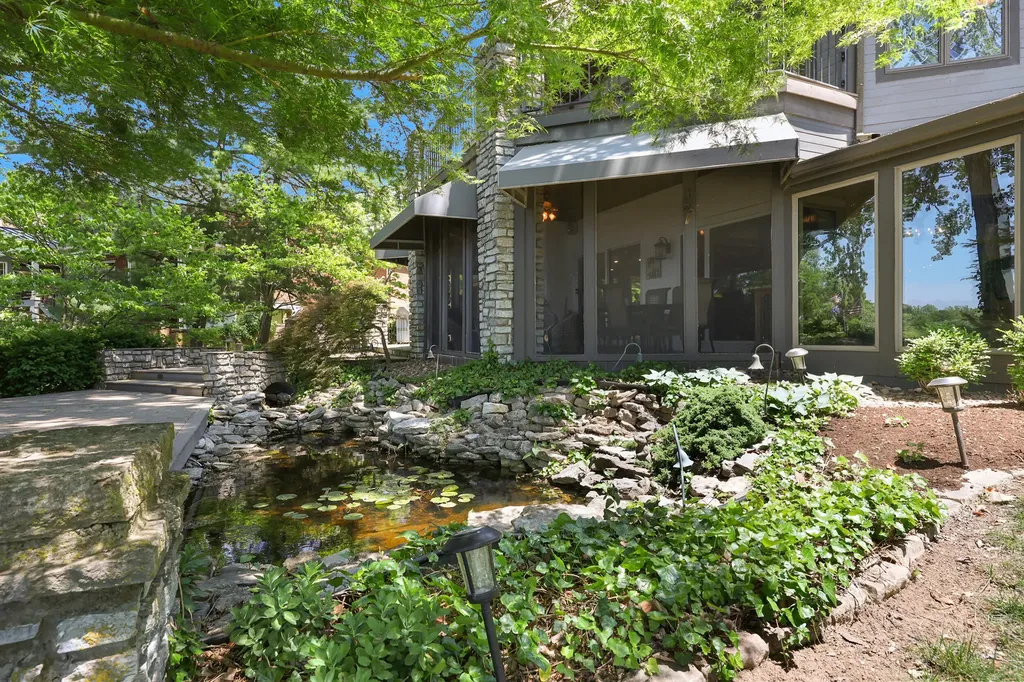 2132 Island Drive Lexington KY 40502