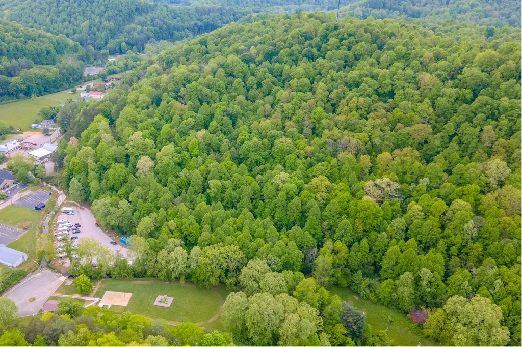 87 Kentucky 89 Mckee KY 40447