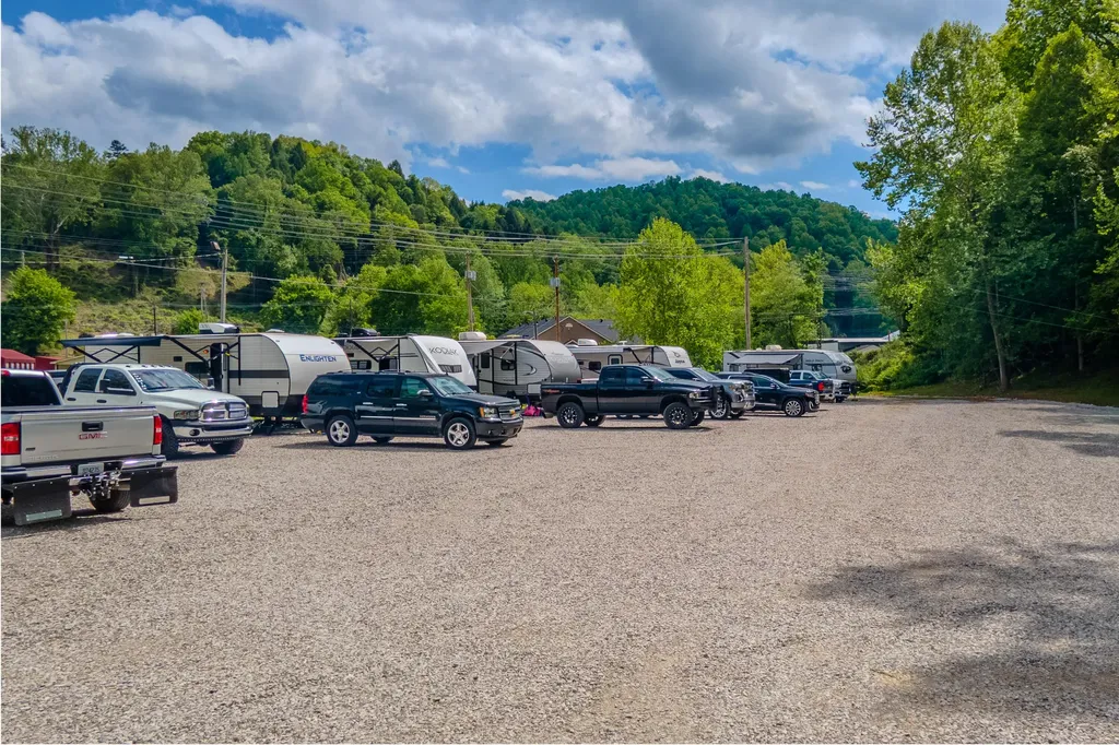 87 Kentucky 89 Mckee KY 40447