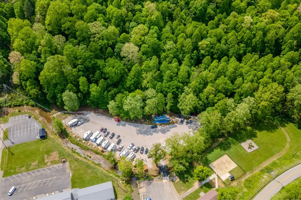 87 Kentucky 89 Mckee KY 40447