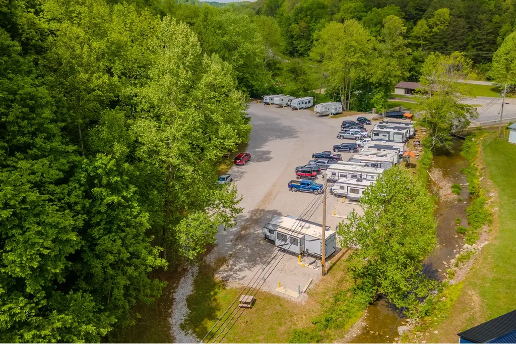 87 Kentucky 89 Mckee KY 40447