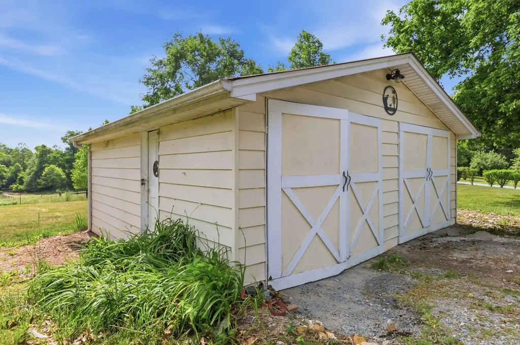 10660 Us-27 Waynesburg KY 40489