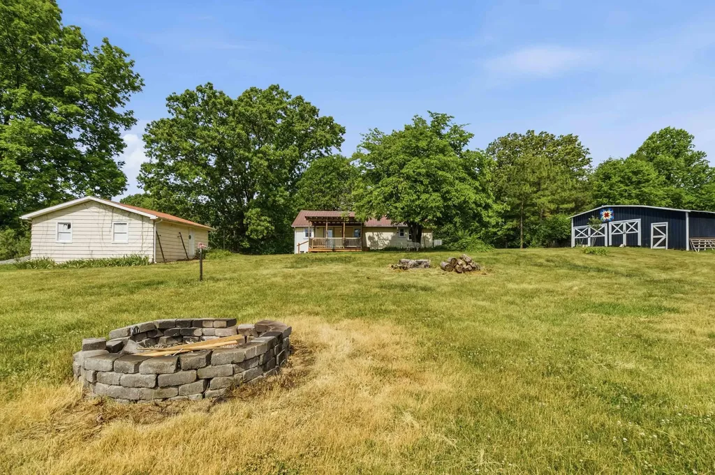 10660 Us-27 Waynesburg KY 40489